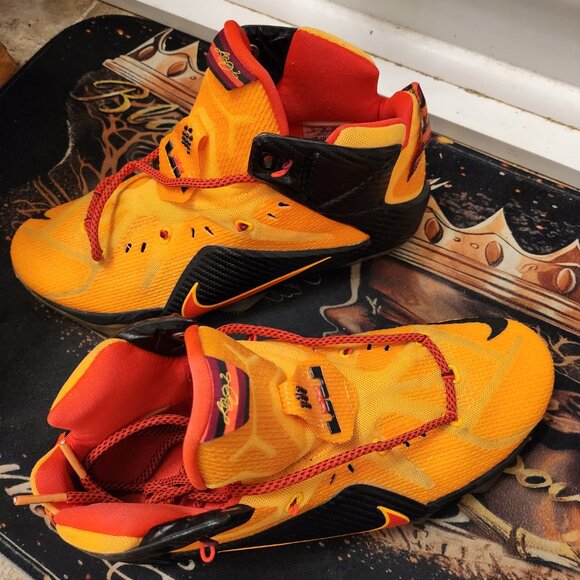 Sneakers main image 4